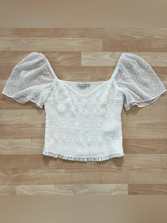 Abercrombie & Fitch Tops - Abercrombie & Fitch White Smocked Puff-Sleeve Crop Top
